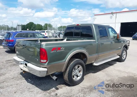 2004 Ford F-250 z USA, uszkodzony, nr VIN 1FTNW21P84ED54031